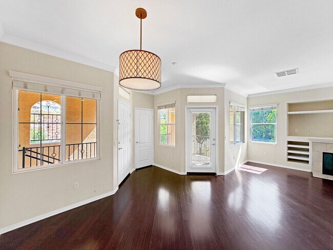 Foto del edificio - Fantastic 2B/2BA Corner Unit in Sabre Spri...