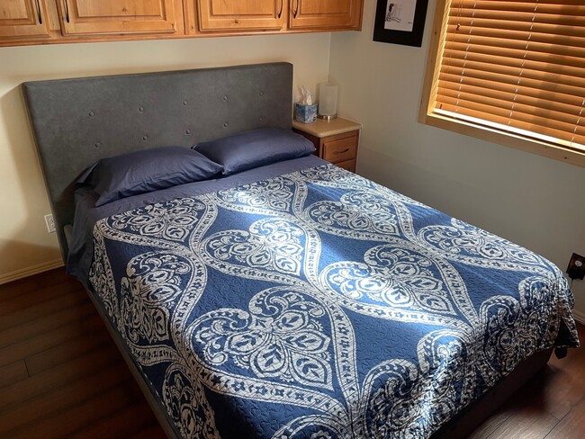 Building Photo - 4835 Paradise Valley Dr