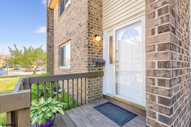 Foto del edificio - 801 Dudley Ct