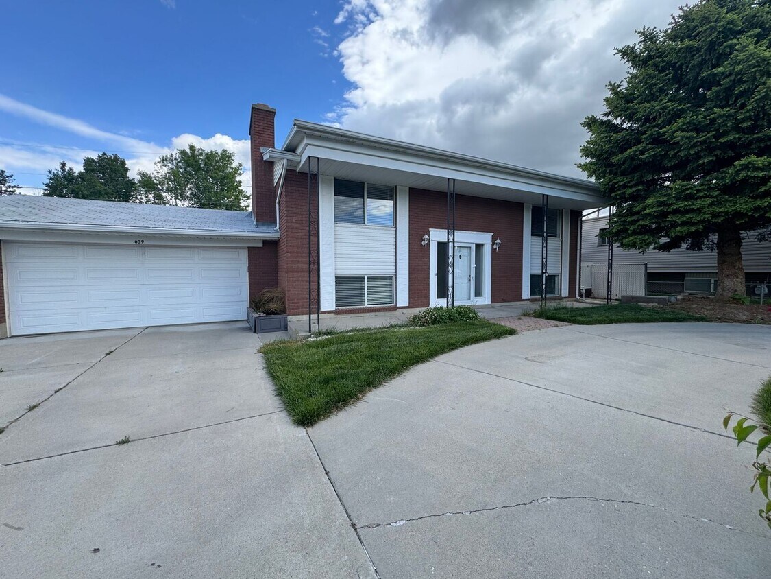 Beautiful home for rent in Murray! - Beautiful home for rent in Murray!