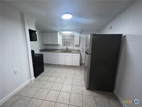 Building Photo - 1011 Hackberry St