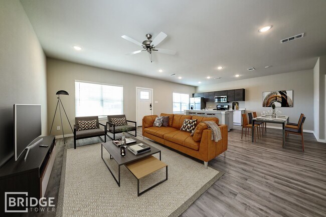 Building Photo - 4013 Dayton Dr