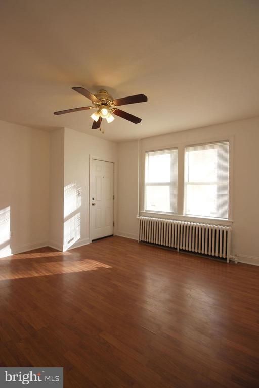 Primary Photo - 1740 S St SE