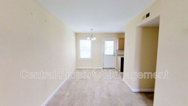 Building Photo - 108 Silverbrook Drive