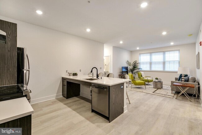 Foto del edificio - 3045-51 Richmond St