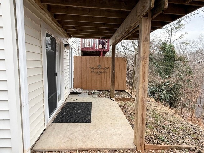 Foto del edificio - 326 Riverside Ave