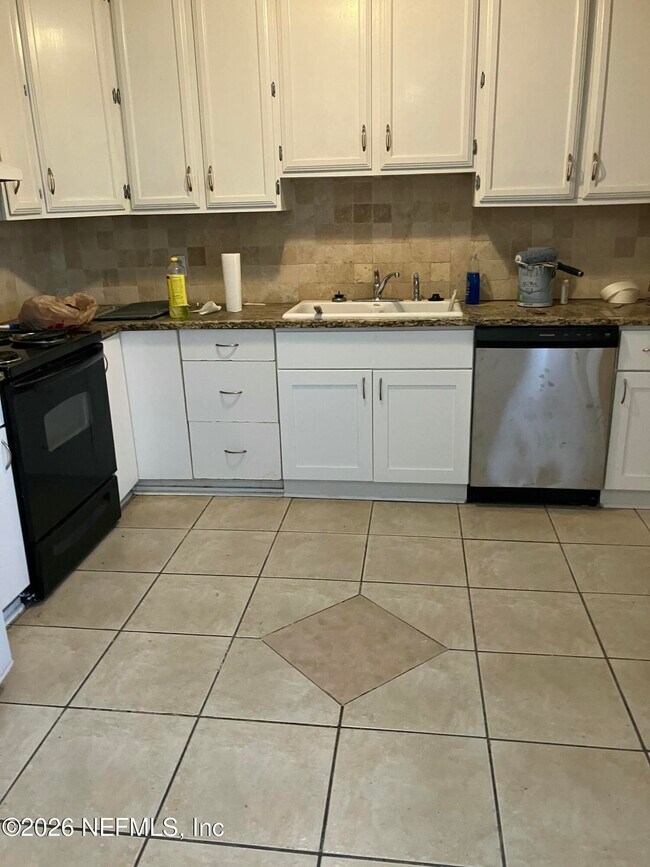 Foto del edificio - 2515 Waters Edge Dr