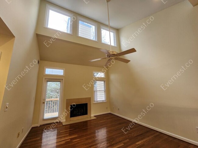 Building Photo - 1812 Rockridge Pl NE