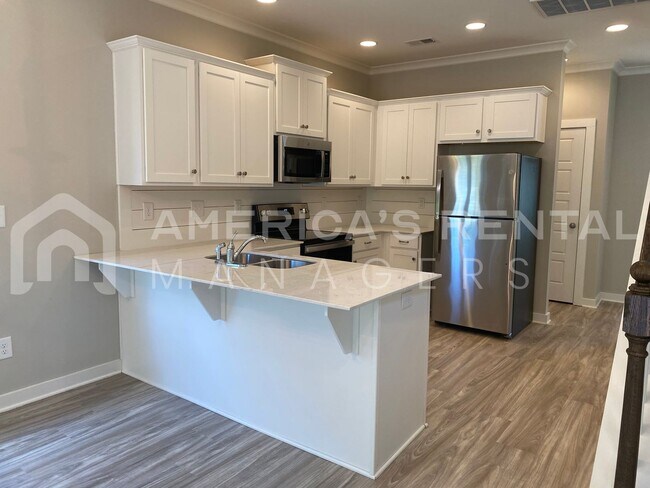 Building Photo - Home for Rent in Calera, AL! View with 48 Hours Notice!