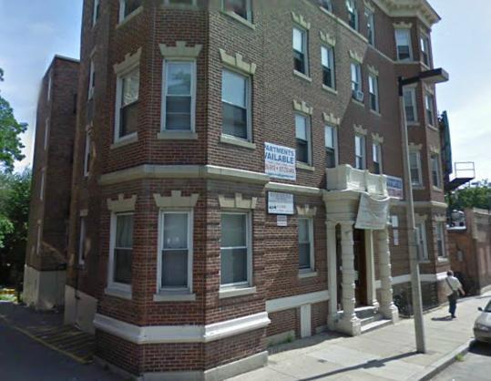 Primary Photo - 126 Warren St