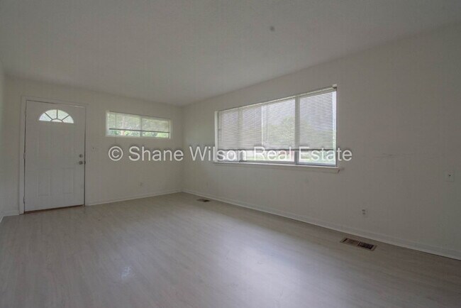 Foto del edificio - 2110 Appling St