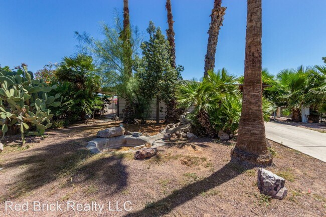 Building Photo - 3 br, 2 bath House - 7557 E Inverness Ave