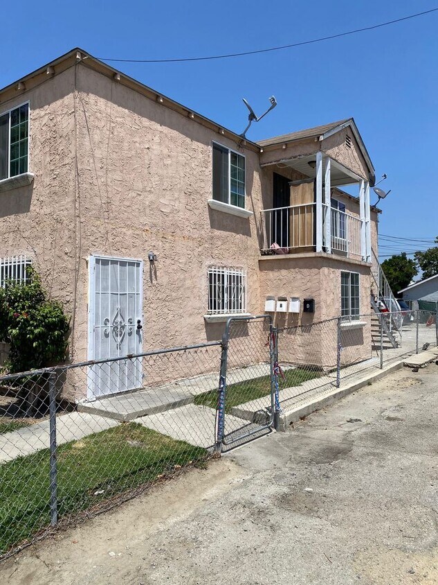 Building Photo - 11824 2nd Ave