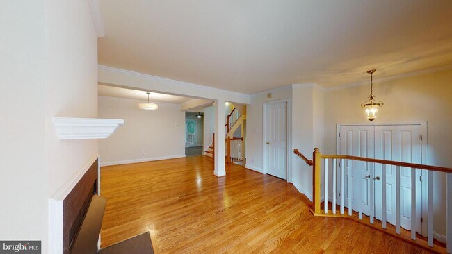 Building Photo - 906 N Fillmore St
