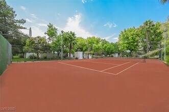 Building Photo - 7330 N Rainbow Blvd Building Photo - 7330 N Rainbow Blvd