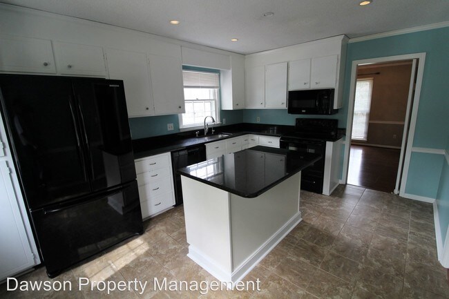 Building Photo - 6608 Woodshed Cir