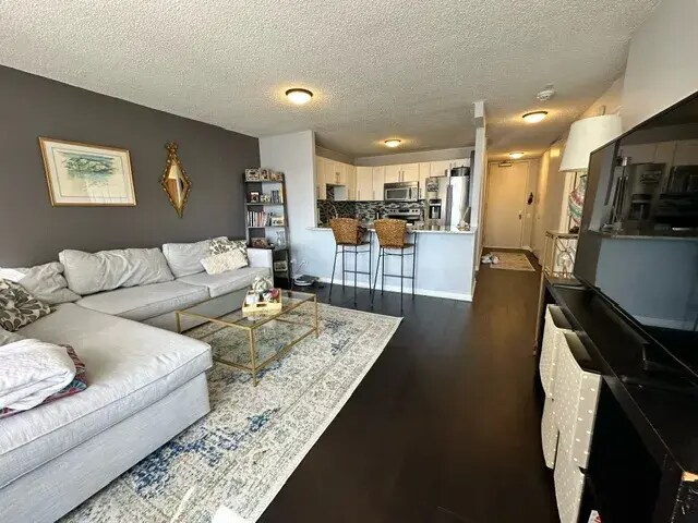 Foto del edificio - 30 E Huron St