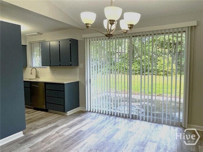 Foto del edificio - 12509 Woodley Rd