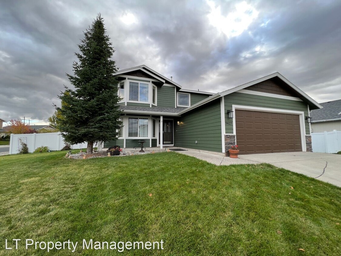 4 br, 2.5 bath House 9427 W Asher Dr House Rental in Cheney, WA