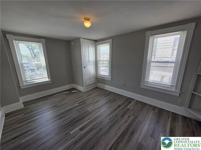 Foto del edificio - 816 Jackson St