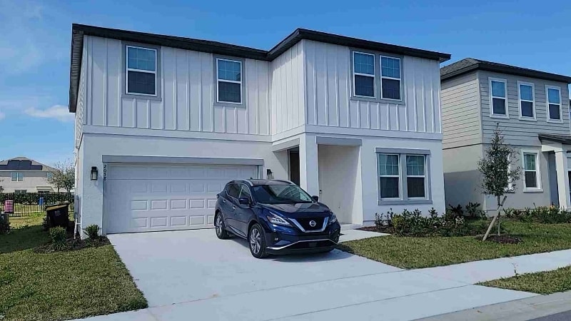 Photo - 2058 Derwent Dr
