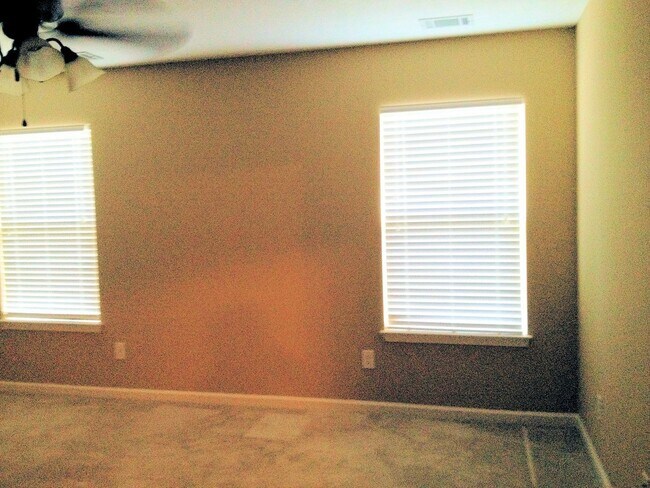 Foto del edificio - Freshly repainted, Cul-de-sac home close to Ft. Gordon Gate 6