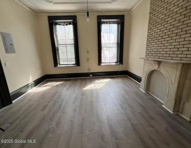 Foto del edificio - 137 4th Ave