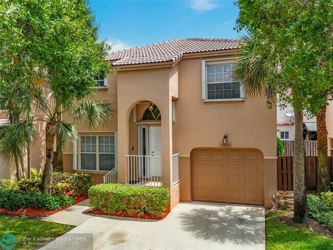 Building Photo - 10691 NW 12th Dr