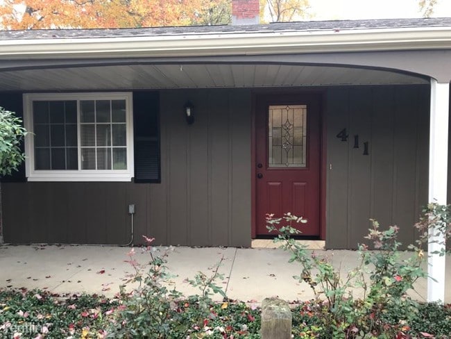 Building Photo - 3 br, 2 bath House - 411 Laurelann Dr