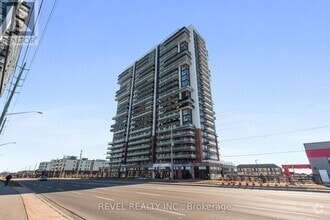 Building Photo - 2550-2550 Simcoe St N