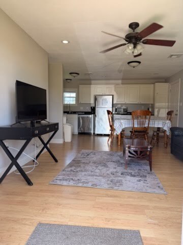 Foto del edificio - 2436 Salmon St