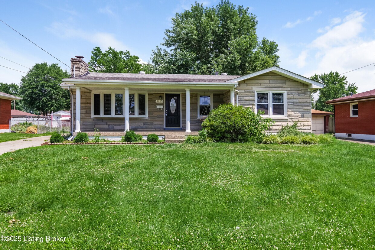 Foto principal - 8003 Canna Dr
