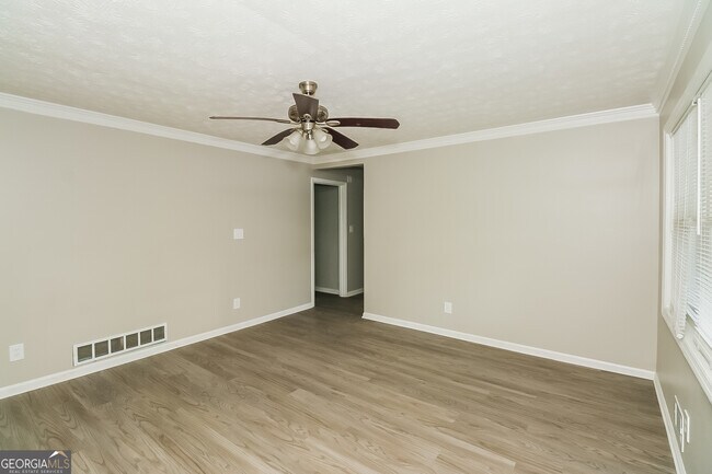 Foto del edificio - 225 Deerrun Trail