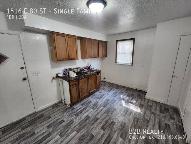 Foto del edificio - 1516 E 80th St