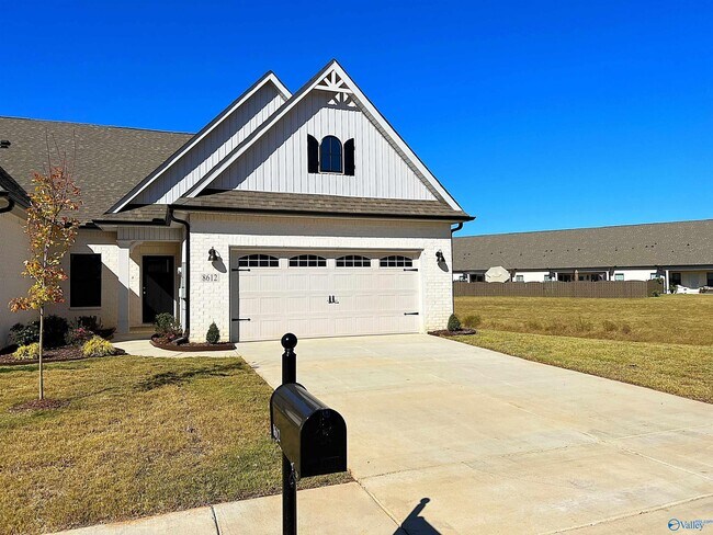 Building Photo - 8612 Quinn Dr