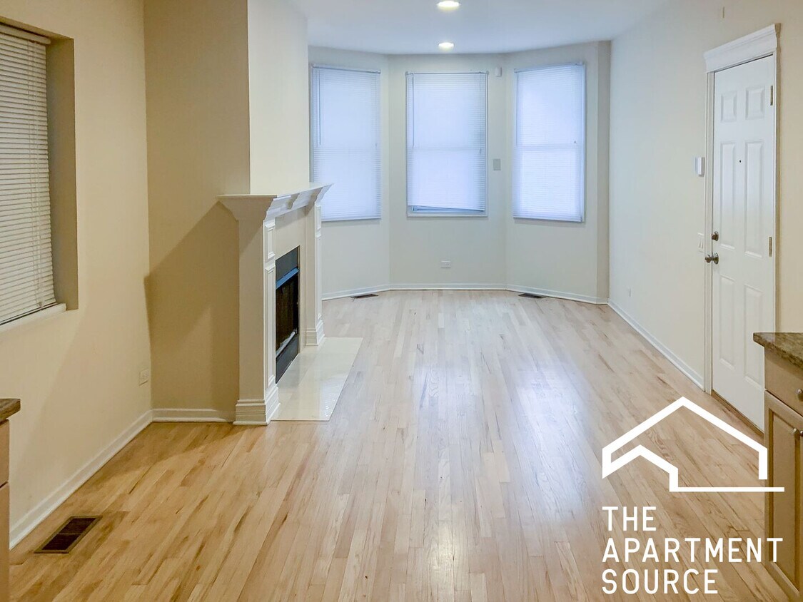 Foto principal - 2320 N Southport Ave