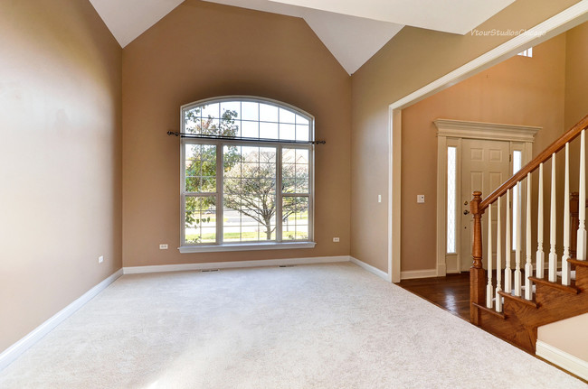 Foto del edificio - 1112 Stonehaven Cir