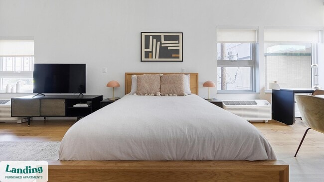 Building Photo - 135 Adams St