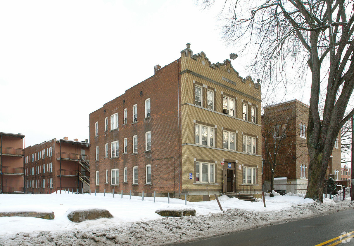 Primary Photo - The Hartford Communities