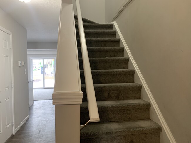Building Photo - 50 Pinnacle Dr