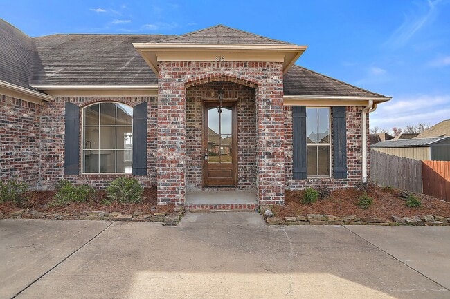 Photo - 3 Bed/2 Bath in Fall's Crossing- Gluckstadt! House