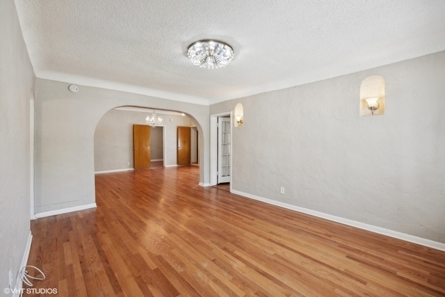 Foto del edificio - 8225 W 30th St