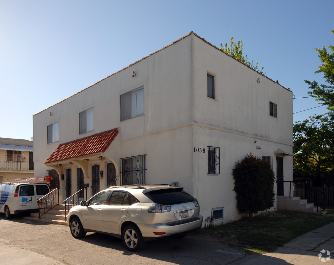 Primary Photo - 1036 Irolo St