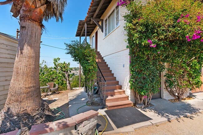 Foto del edificio - 2183 Primrose Ave