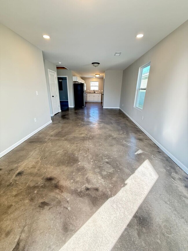 Foto del edificio - Brand New UTown Duplex – 2 Bed, 1 Bath