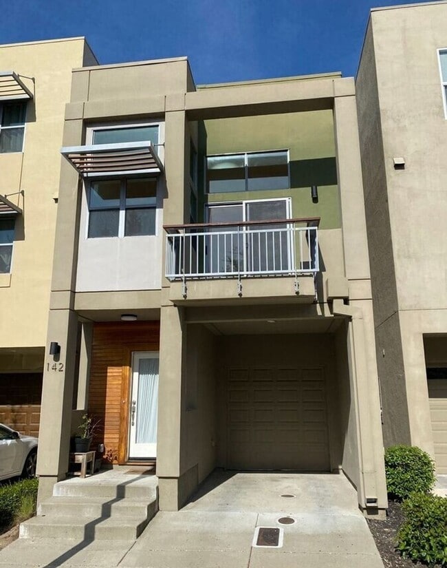 Building Photo - 142 4th St
