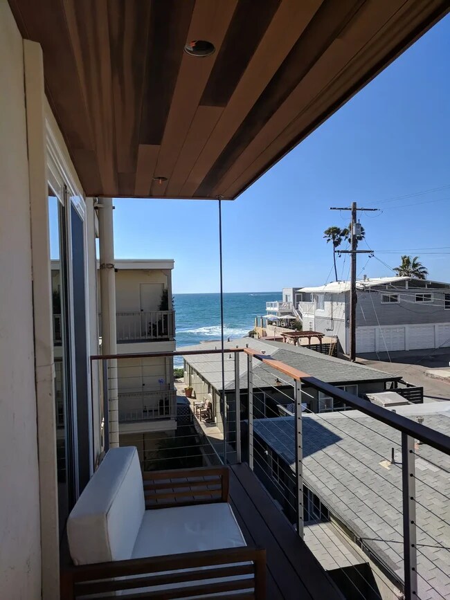 Foto del edificio - 4848 Bermuda Ave