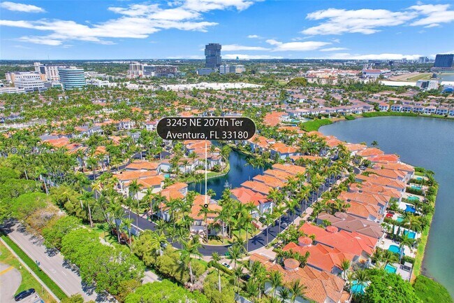 Foto del edificio - 3245 NE 207th Terrace