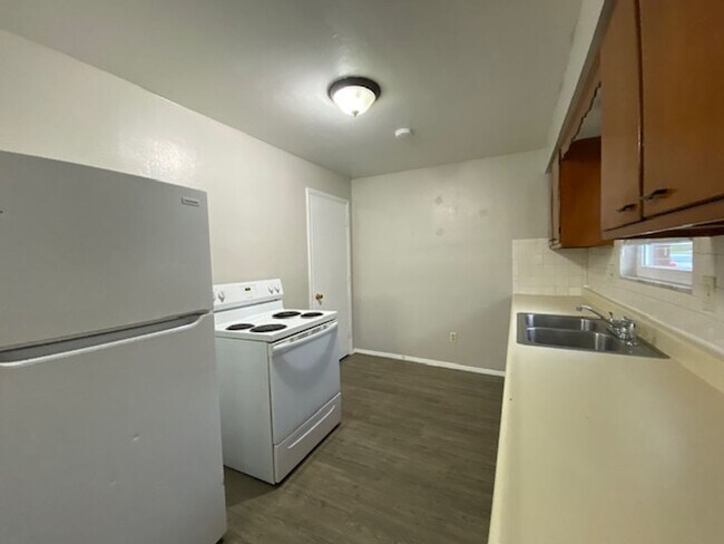 Foto del edificio - 425-453 Ogden Road