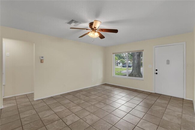 Foto del edificio - 10444 Kingbrook Ln